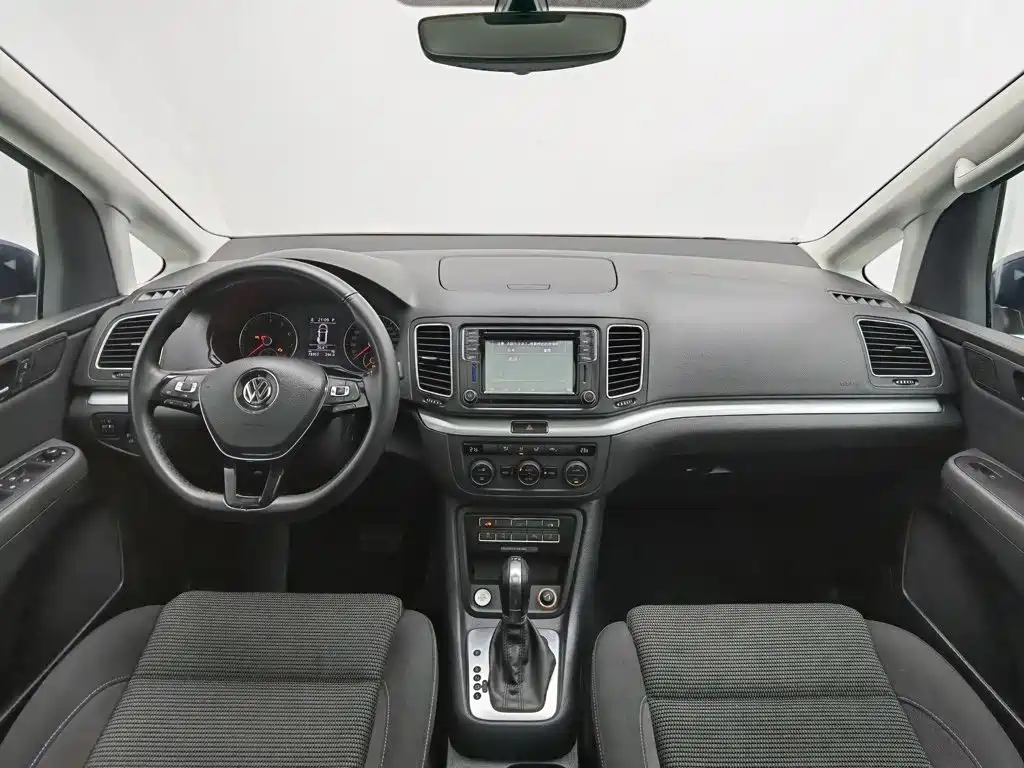 Volkswagen Sharan 2018 2018 Facelift 380TSI Comfort 7-Seater