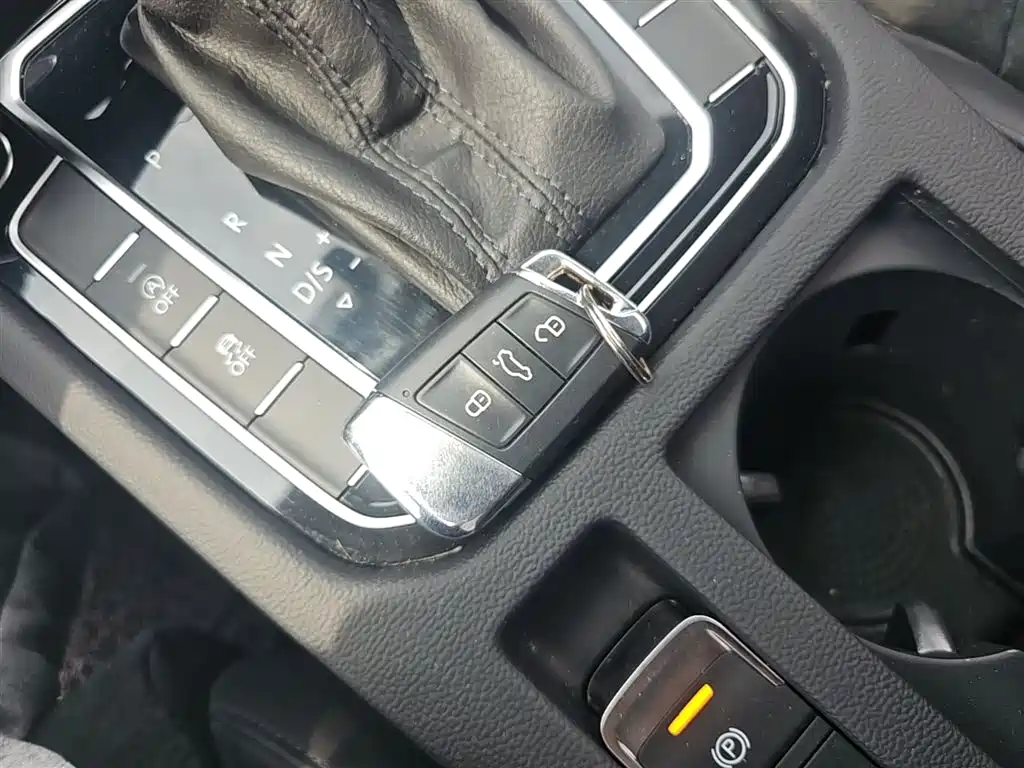 Volkswagen Magotan 2017 330TSI DSG Luxury фото 9