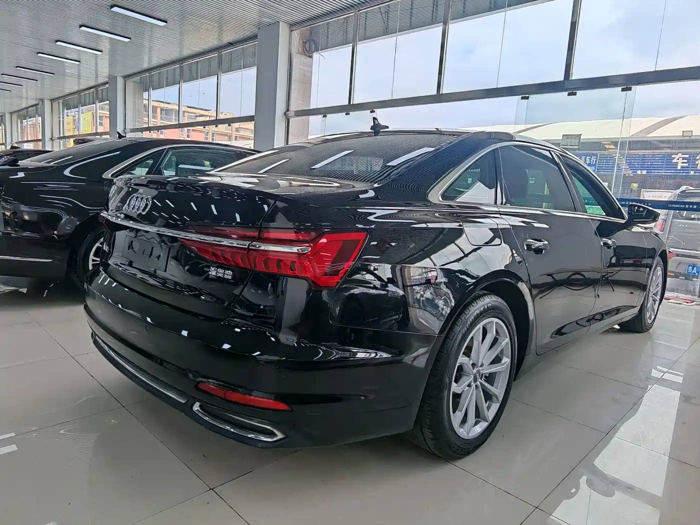Audi A6L 2021 40 TFSI Luxury Sport фото 13