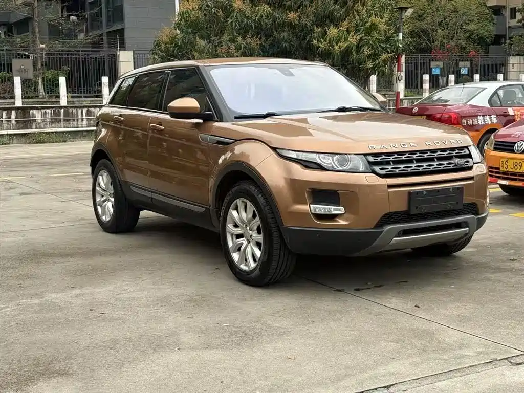 Land Rover Range Rover Evoque 2015 2.0T 5-Door Fashion Edition