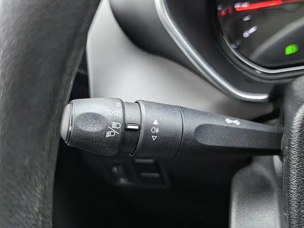 Фото 21 - Citroën C3-XR