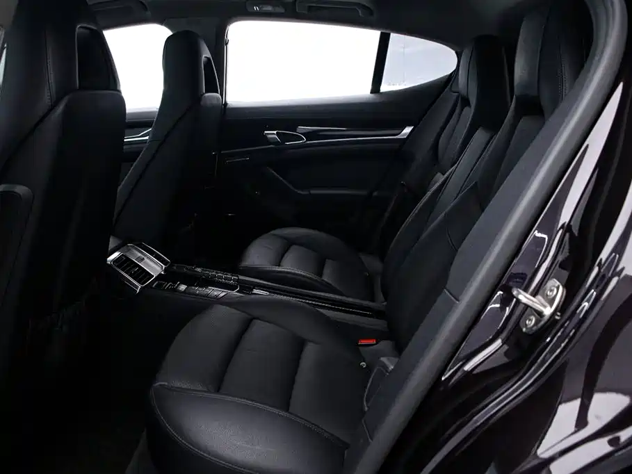 Porsche Panamera 2014 Panamera 3.0T фото 14