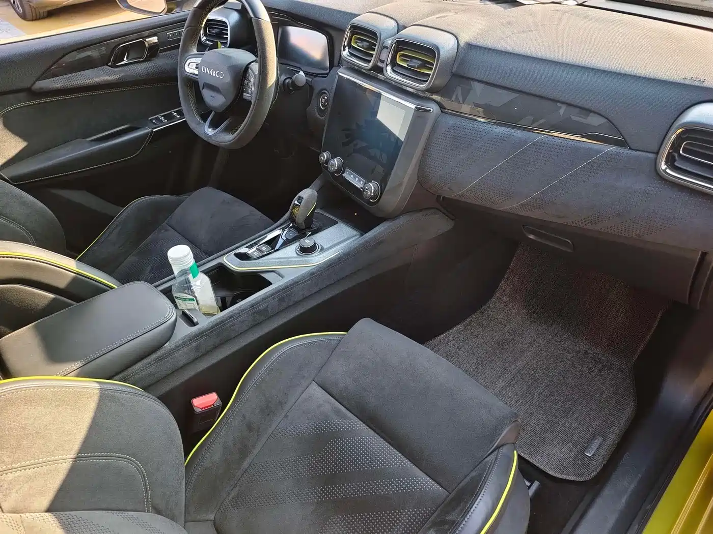 Lynk & Co 03 2022 03+ 2.0TD Auto Performance Package фото 5