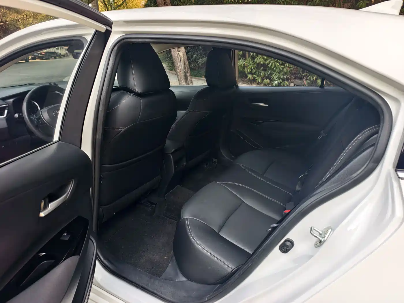 Toyota Allion 2023 2.0L Elite Edition фото 5
