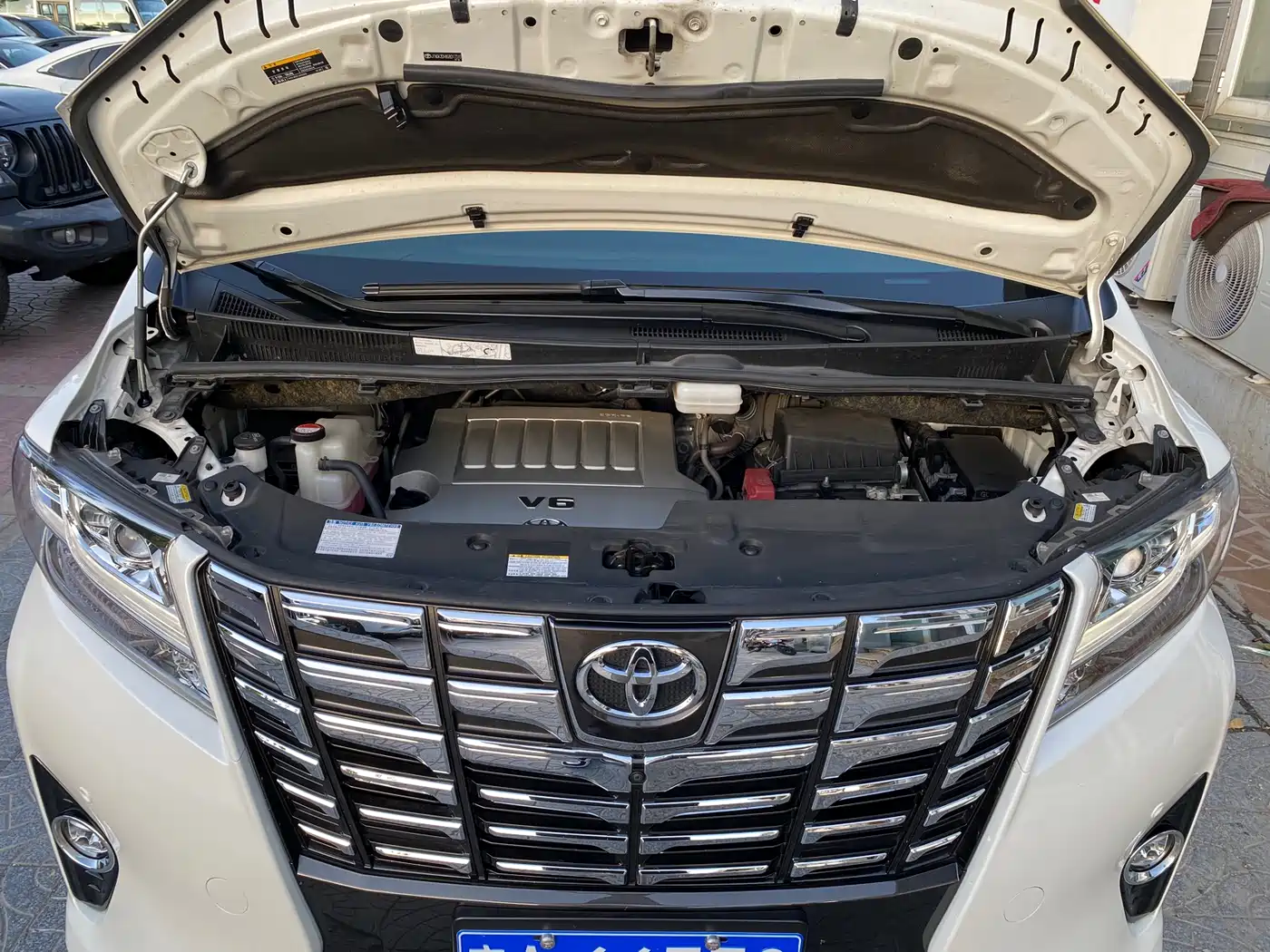 Toyota Alphard 2015 3.5L Luxury Edition фото 13