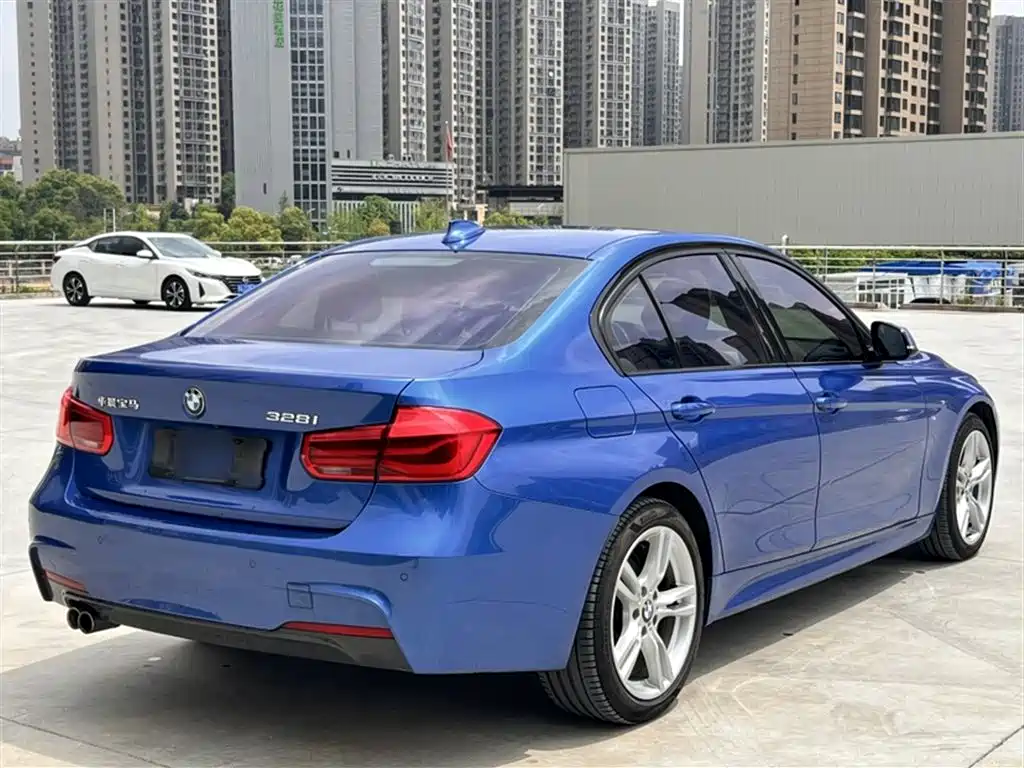 BMW 3 Series 2016 328i M Sport фото 21