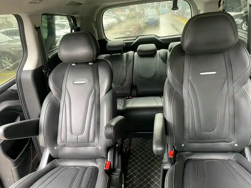 SAIC Maxus Maxus G20 2023 PLUS 2.0T Gasoline Automatic Luxury Edition фото 6