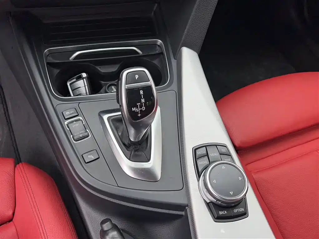 BMW 3 Series 2016 328i M Sport фото 11