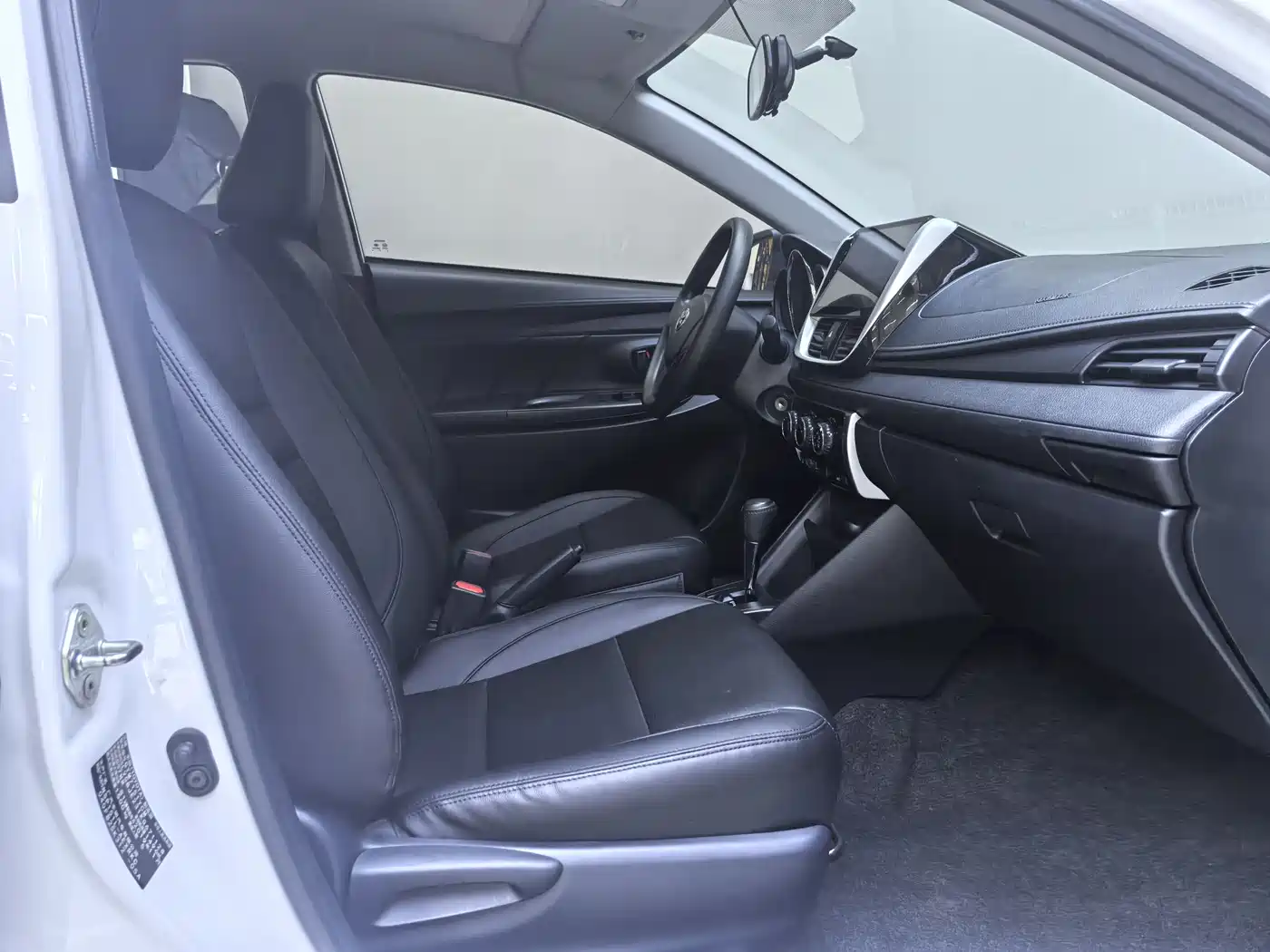 Toyota YARiS L Zhi Xiang 2020 1.5L CVT Leading Edition фото 8