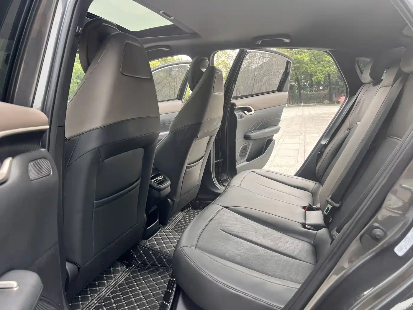 Фото 6 - Changan Eado