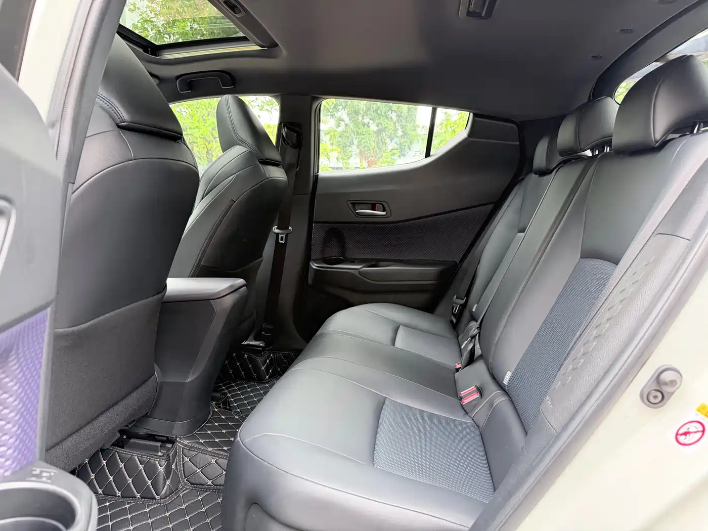 Toyota C-HR 2020 Model 2.0L Luxury фото 14