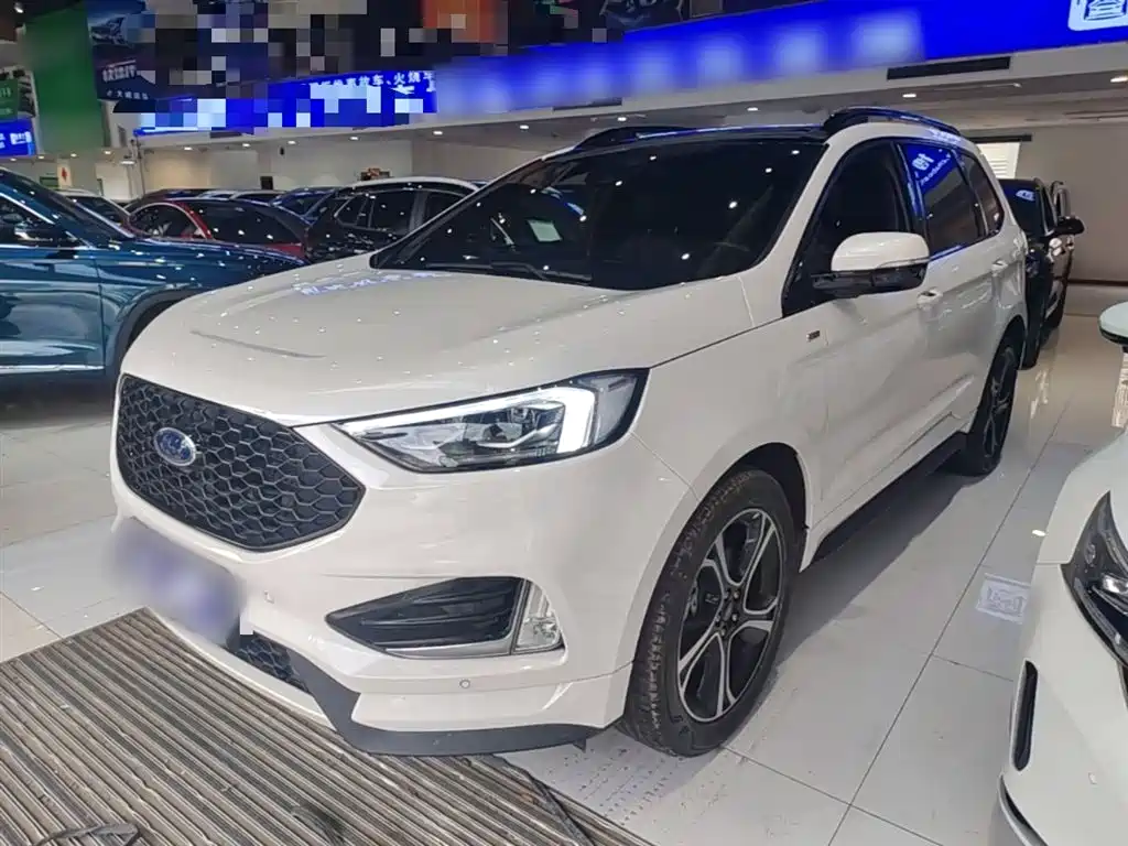 Фото 2 - Ford Edge