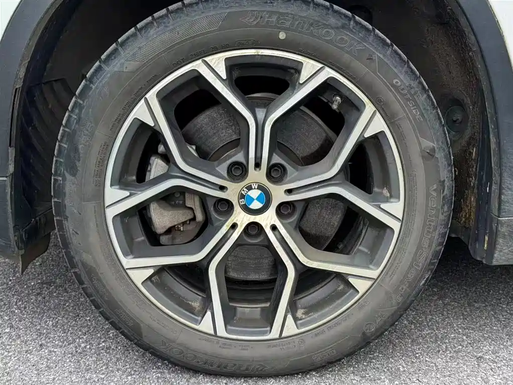 BMW X1 2022 sDrive25Li Leading фото 3