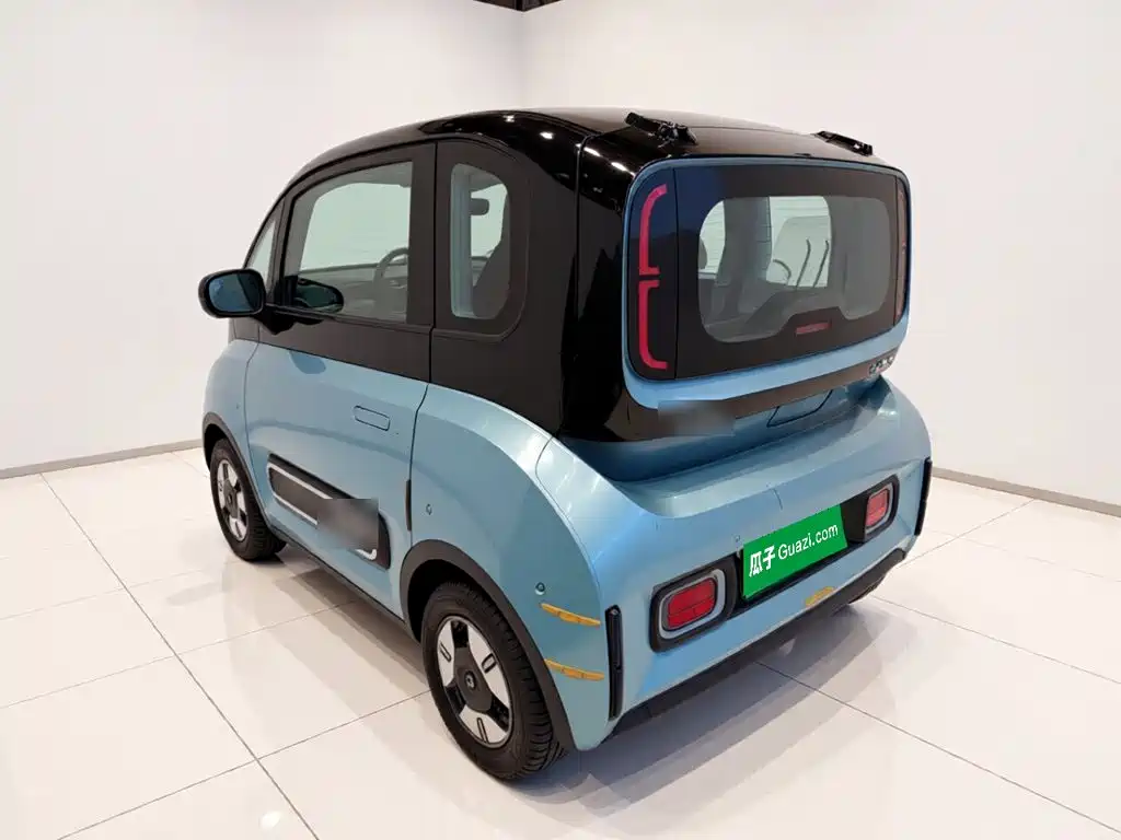 Baojun E300 2020 2020 Interstellar Future Edition