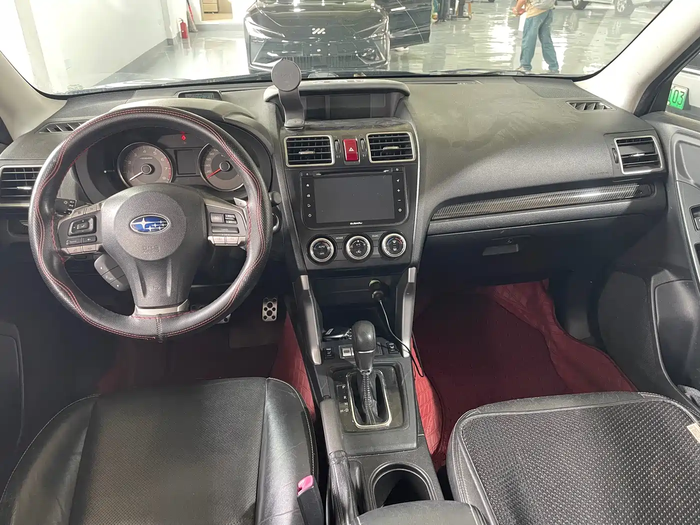 Subaru Forester 2015 2.5i Special Commemorative Edition фото 11
