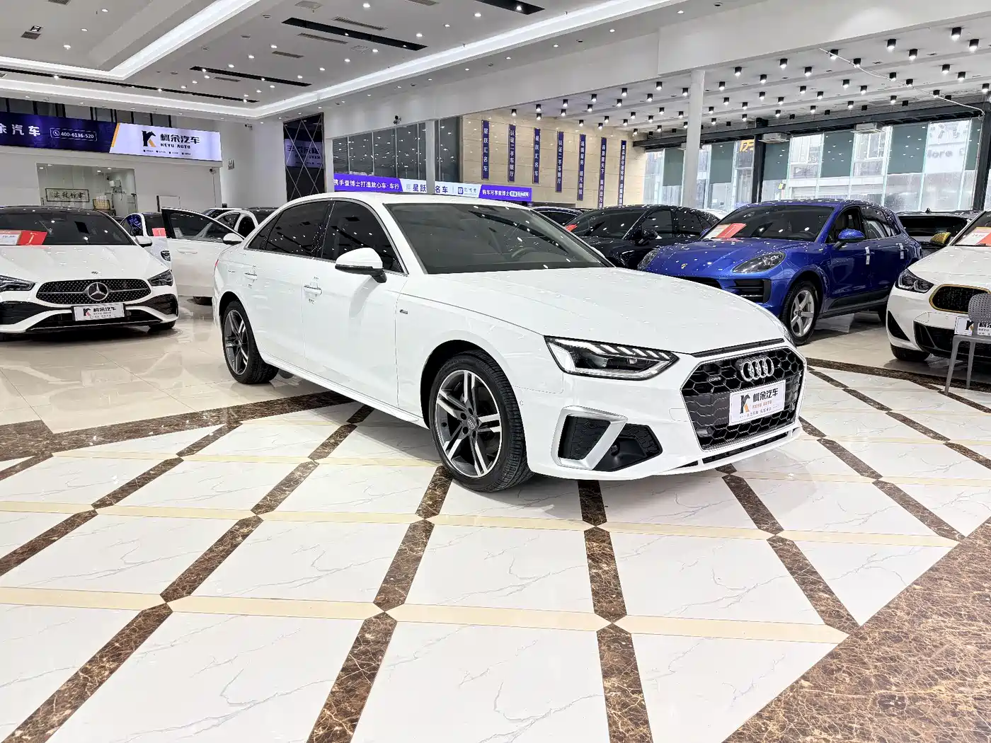 Audi A4L 2020 40 TFSI quattro Luxury Dynamic фото 4