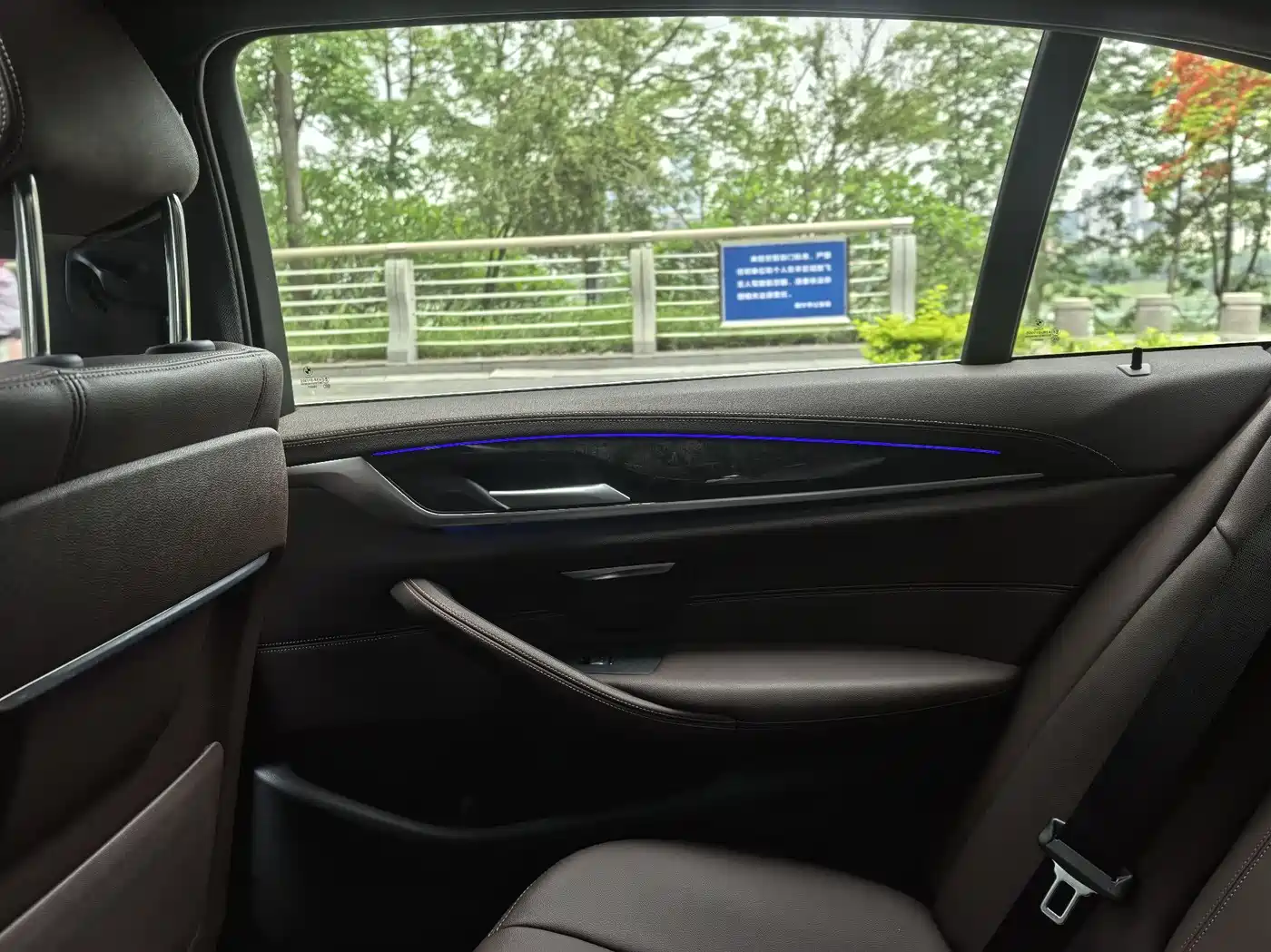 BMW 5 Series 2020 525Li M Sport Package фото 8