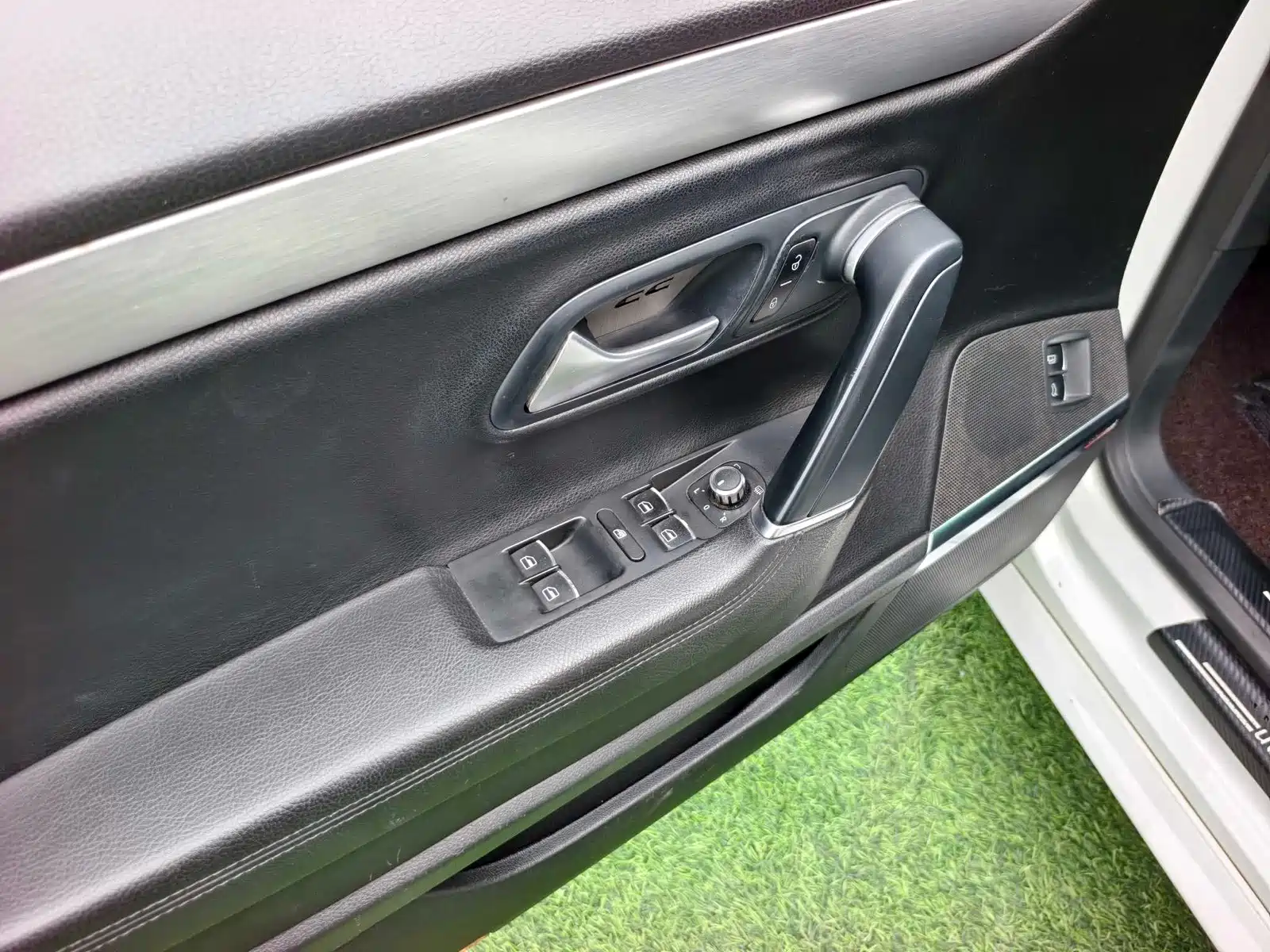 Photo 8 - Volkswagen CC