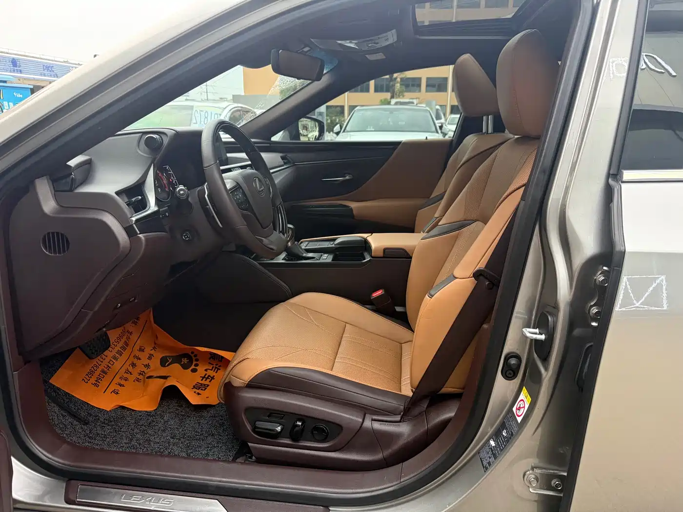 Lexus ES 2018 300h Premium Edition China V фото 4