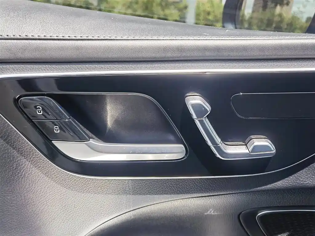 Mercedes-Benz C-Class 2024 Facelift C 200 L Sport фото 30
