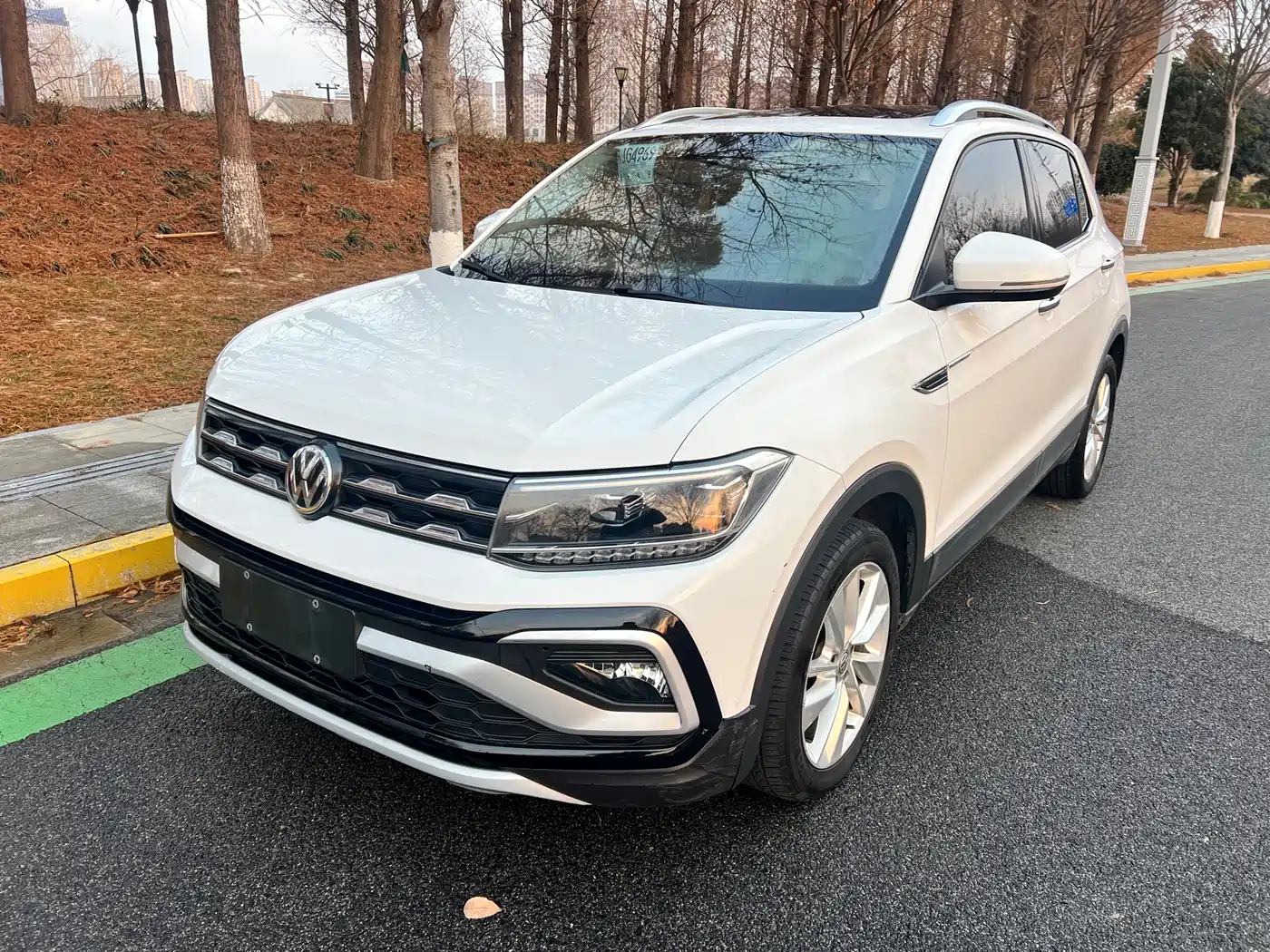 Volkswagen T-Cross 2020 1.5L Automatic Comfort Edition фото 2
