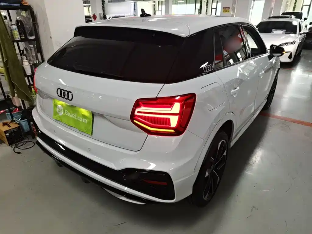 Audi Q2L 2024 2023 35TFSI Luxury Sport