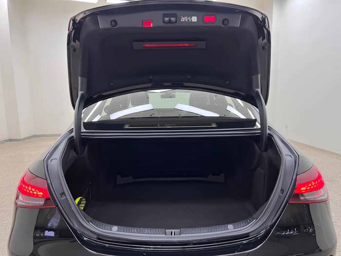 Mercedes-Benz E-Class 2023 Facelift E 300 L Luxury фото 29