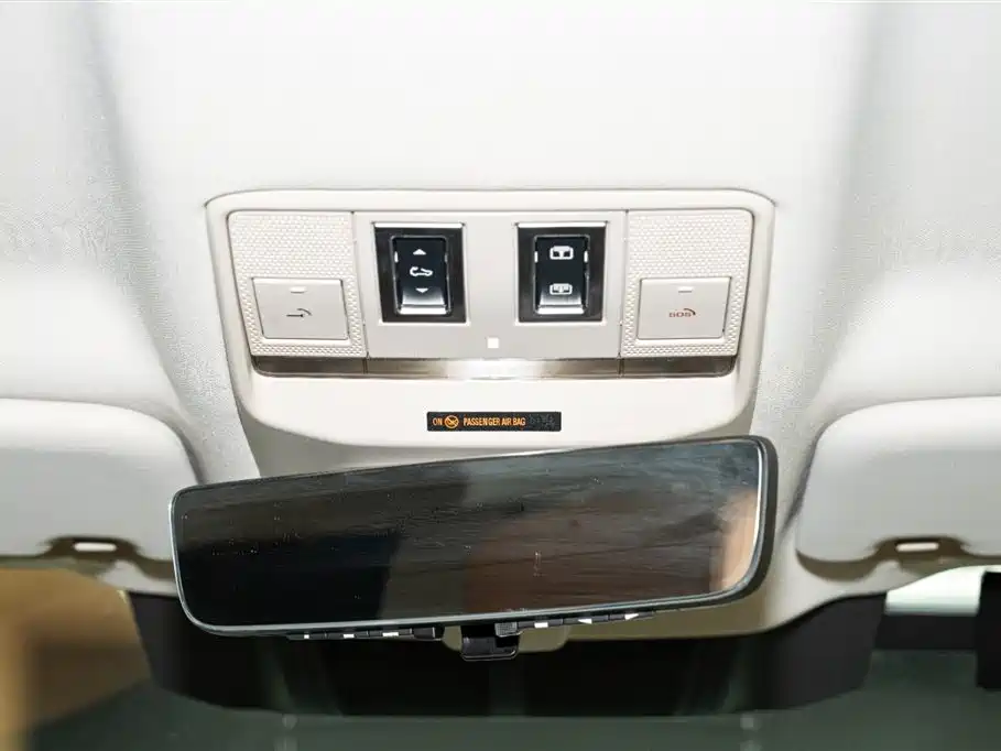 Land Rover Defender 2023 Model Year 130 3.0T P400 HSE фото 15