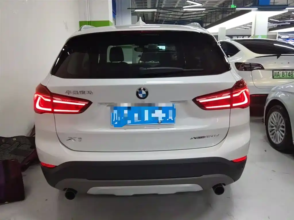 BMW X1 2019 xDrive20Li Premium Model фото 6