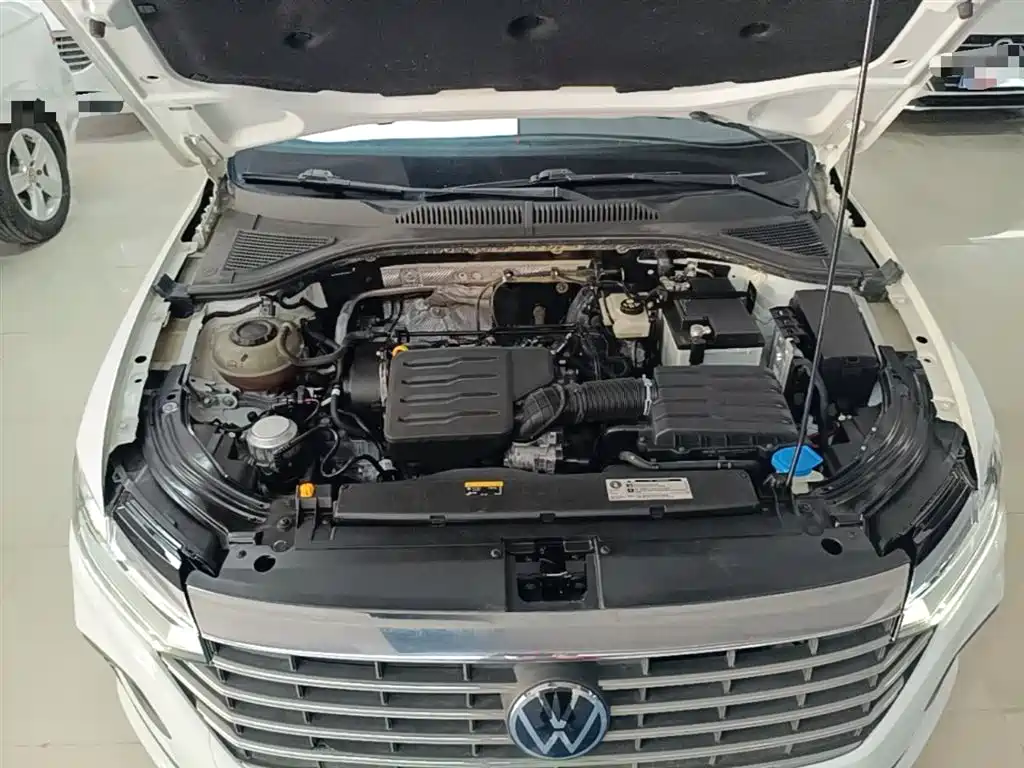 Volkswagen Lavida 2023 1.5L Auto Delight Edition фото 20