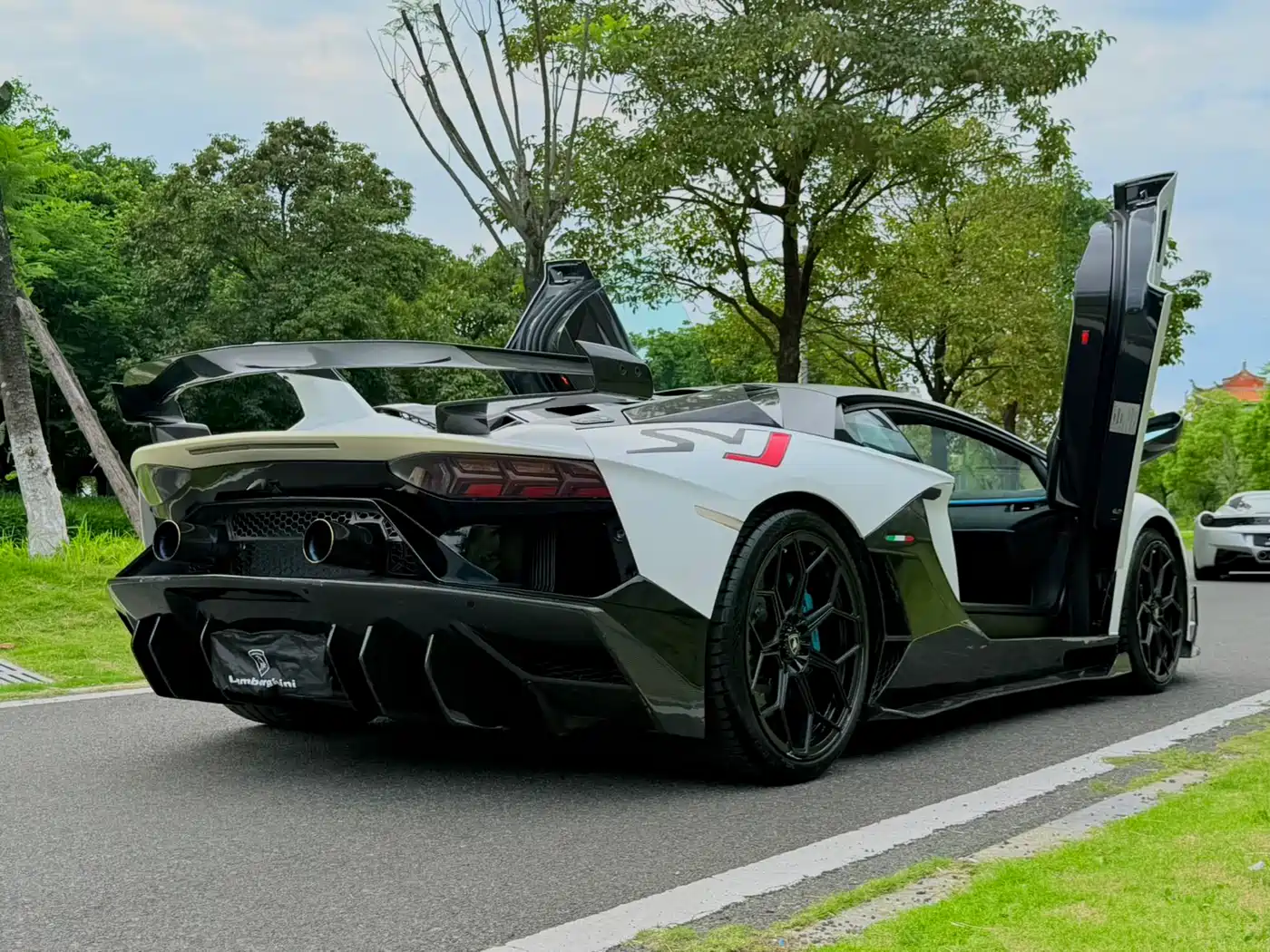 Lamborghini Aventador 2012 2011 LP 700-4