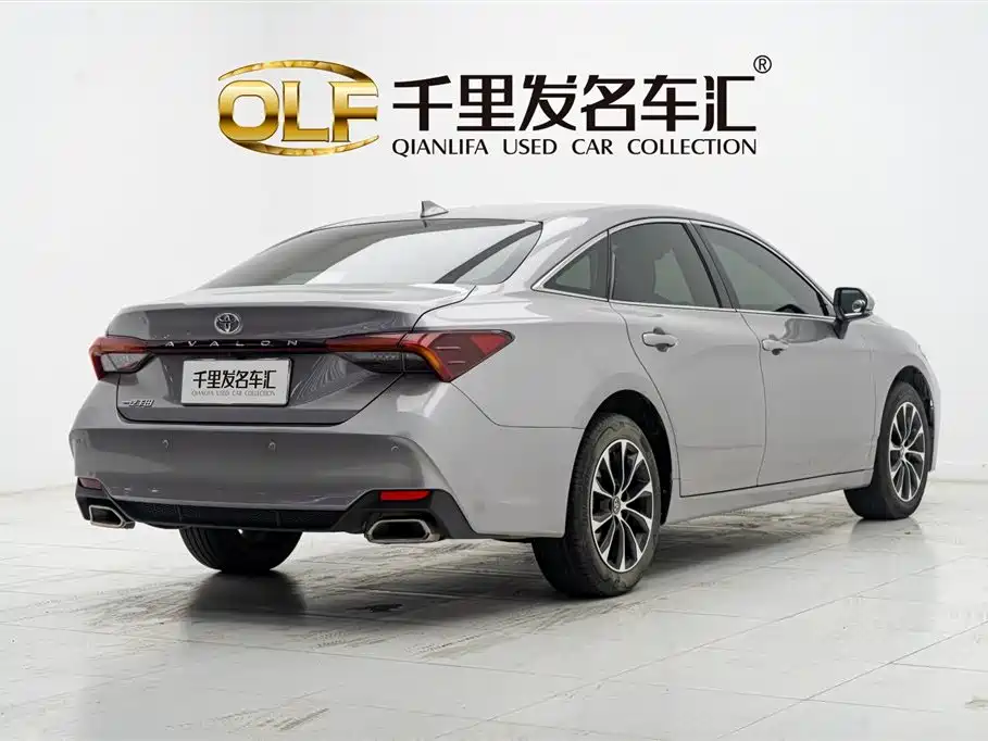 Toyota Avalon 2023 2.0L Premium Selection фото 4