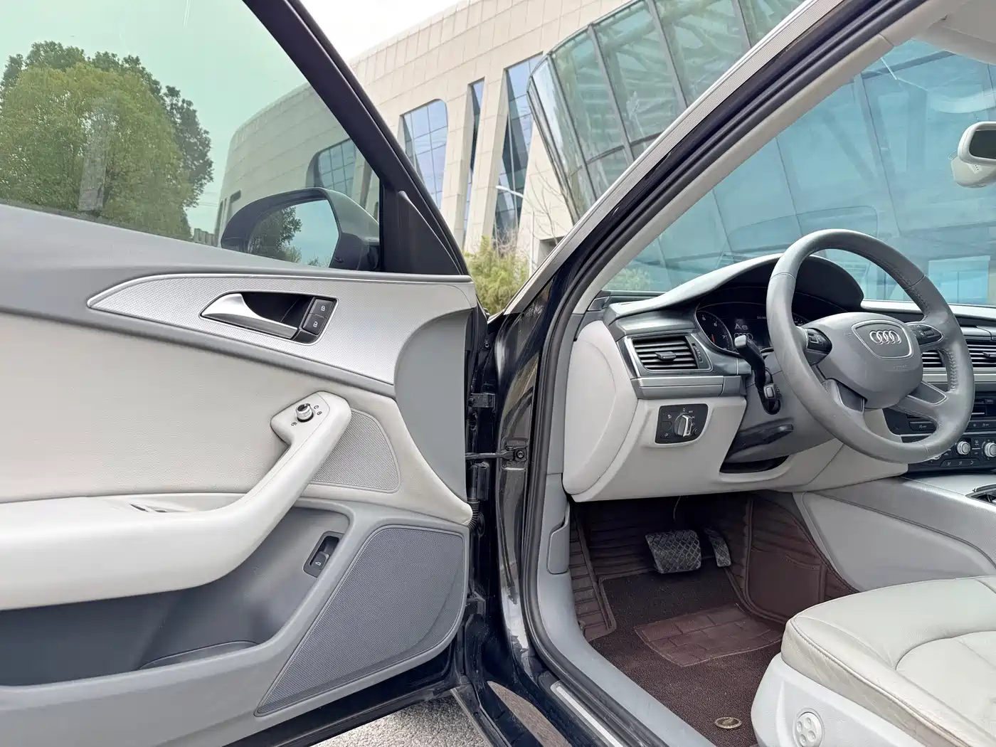 Audi A6L 2012 TFSI Standard фото 10
