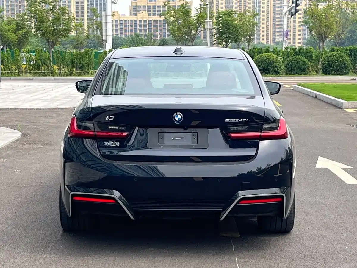 BMW i3 2025 eDrive 40 L Shadow Night Sport Package фото 6