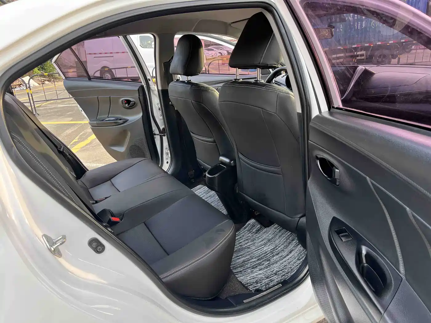 Toyota YARiS L Zhi Xiang 2020 1.5L CVT Leading Edition фото 10