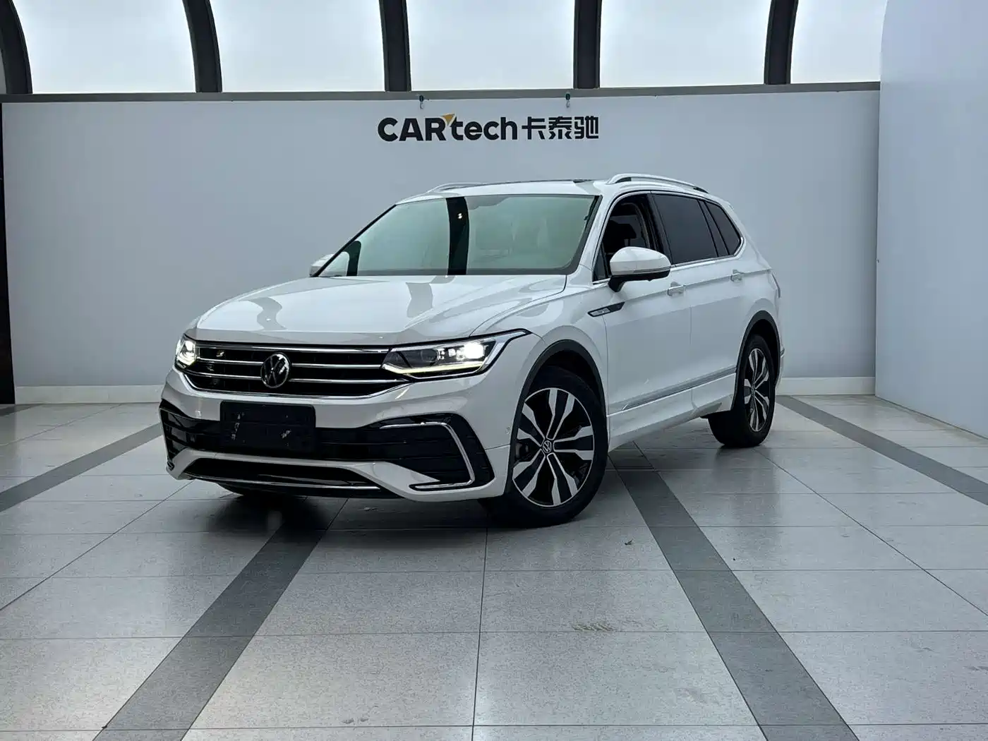 Volkswagen Tiguan L 2022 330TSI Auto 2WD R-Line Premium Edition