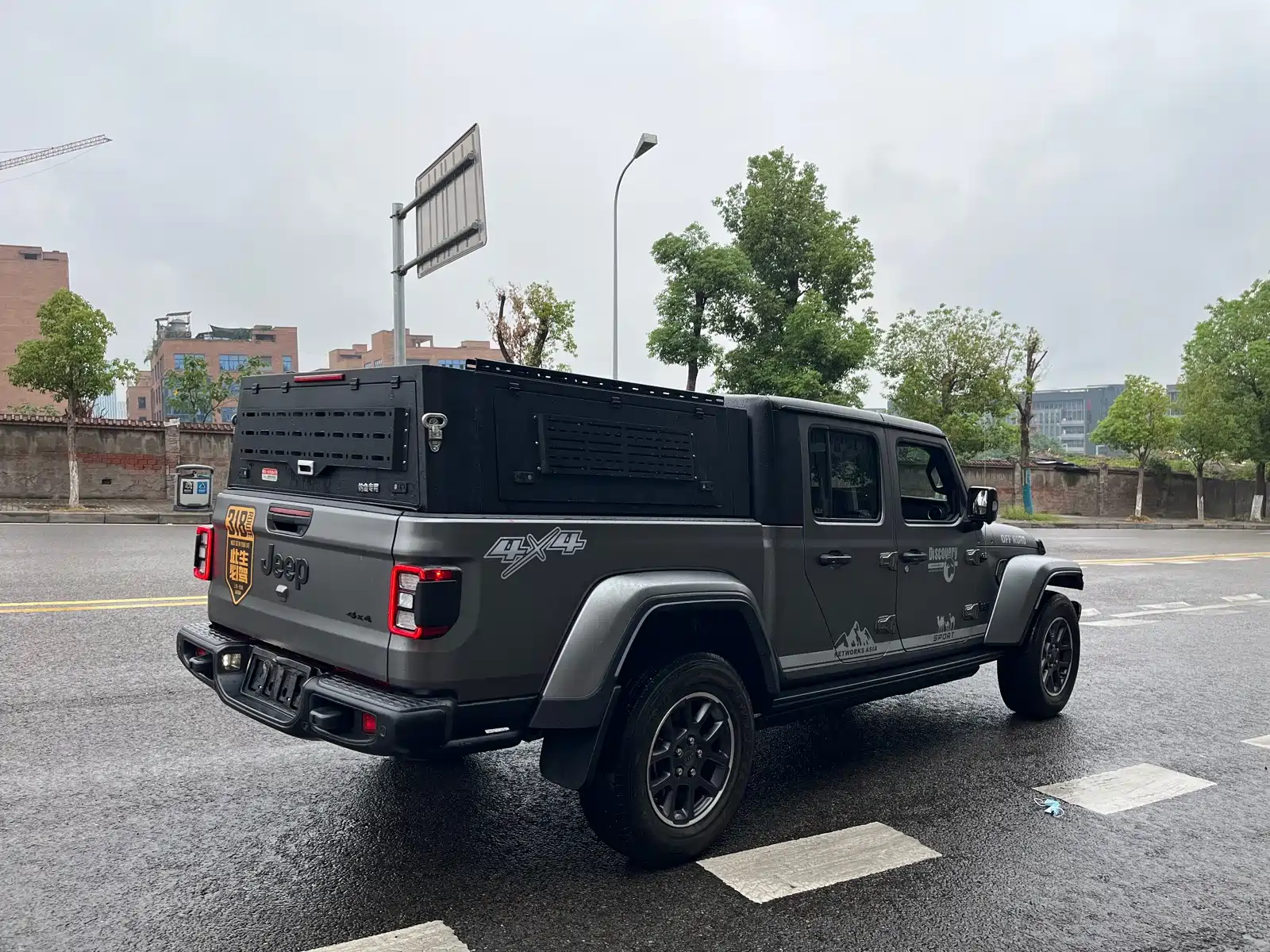 Фото 5 - Jeep Gladiator