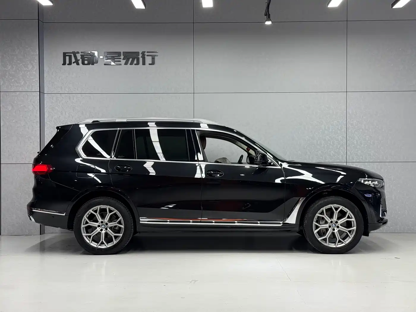 BMW X7 2020 xDrive40i Leading Luxury Package фото 6