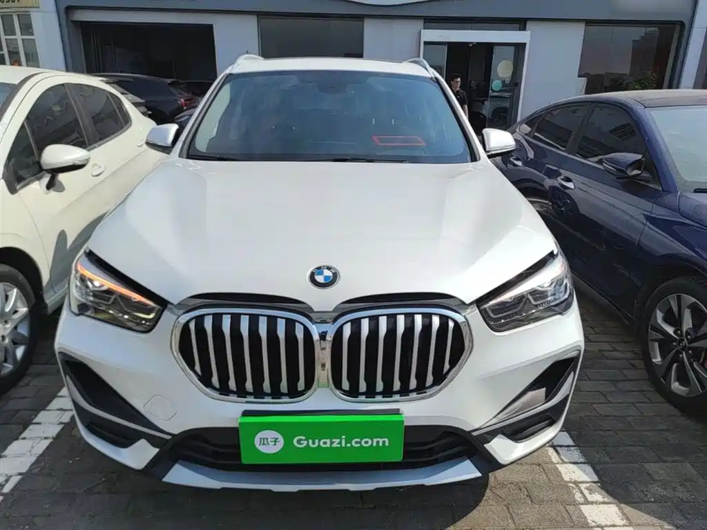 BMW X1 2020 sDrive20Li Premium Edition фото 3