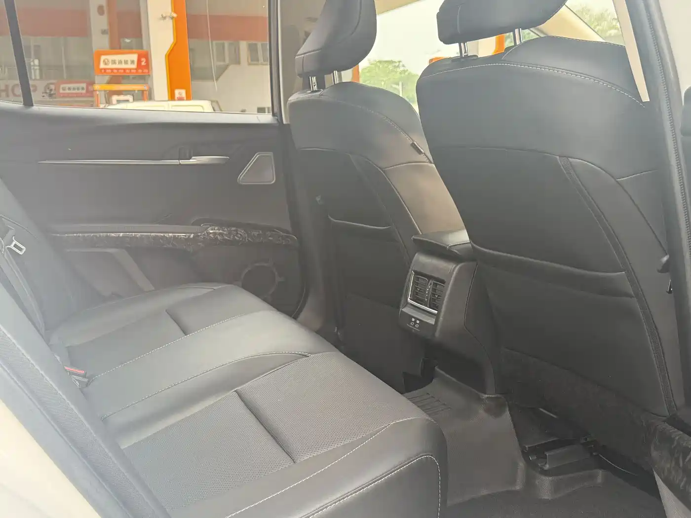 Toyota Camry 2024 2.0GVP Luxury Edition фото 13