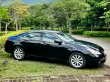 Фото 17 - Lexus ES