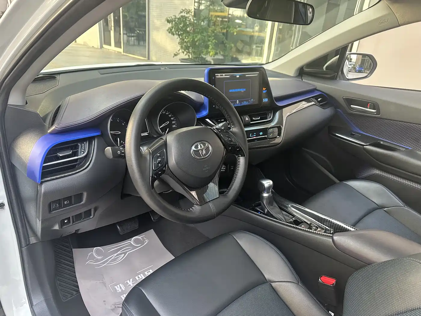 Toyota C-HR 2020 Model 2.0L Leading фото 7