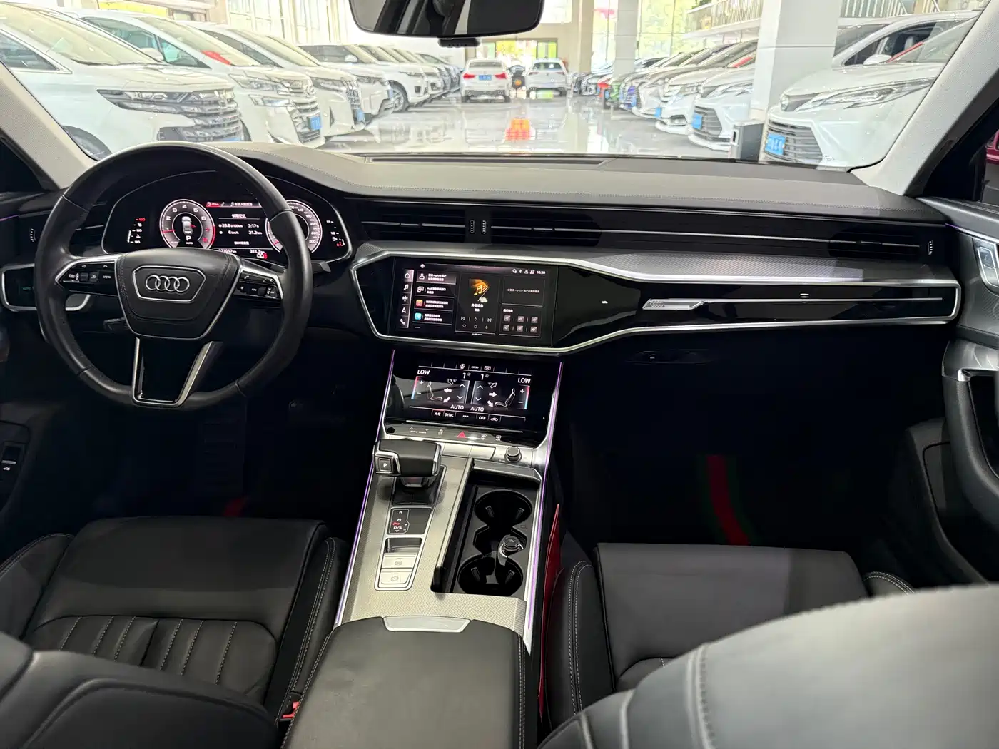 Audi A6L 2023 45 TFSI Premium Selection Elegance фото 12