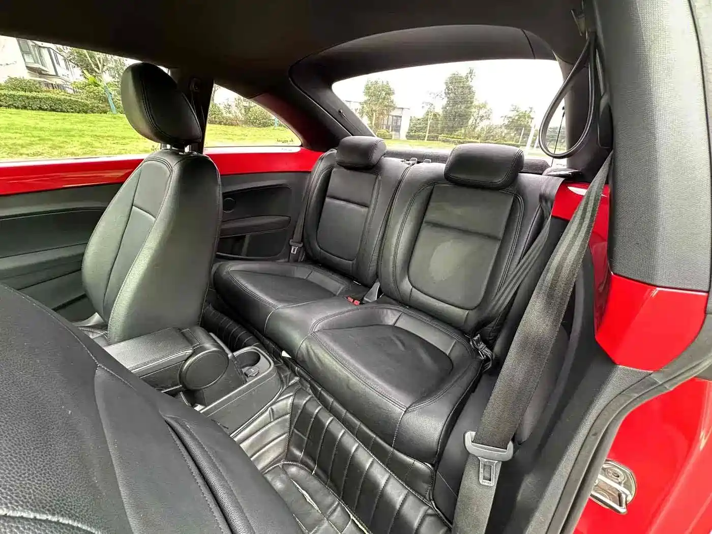Volkswagen Beetle 2013 1.4TSI Fashion Edition фото 10