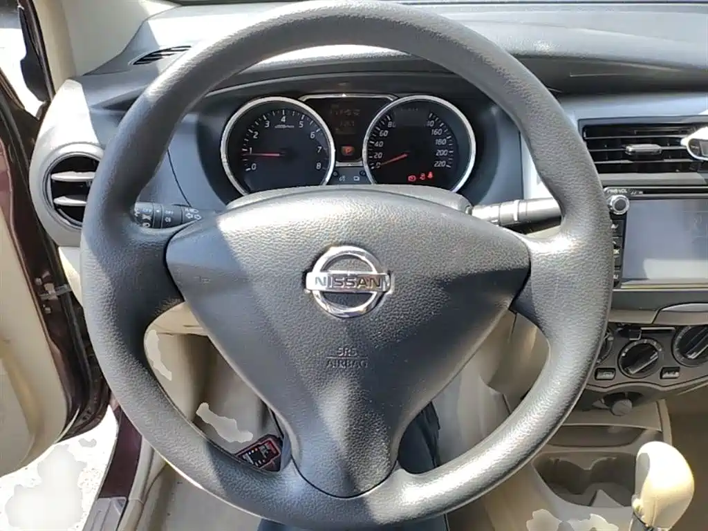 Nissan Livina 2015 2015 1.6XE CVT Comfort Edition