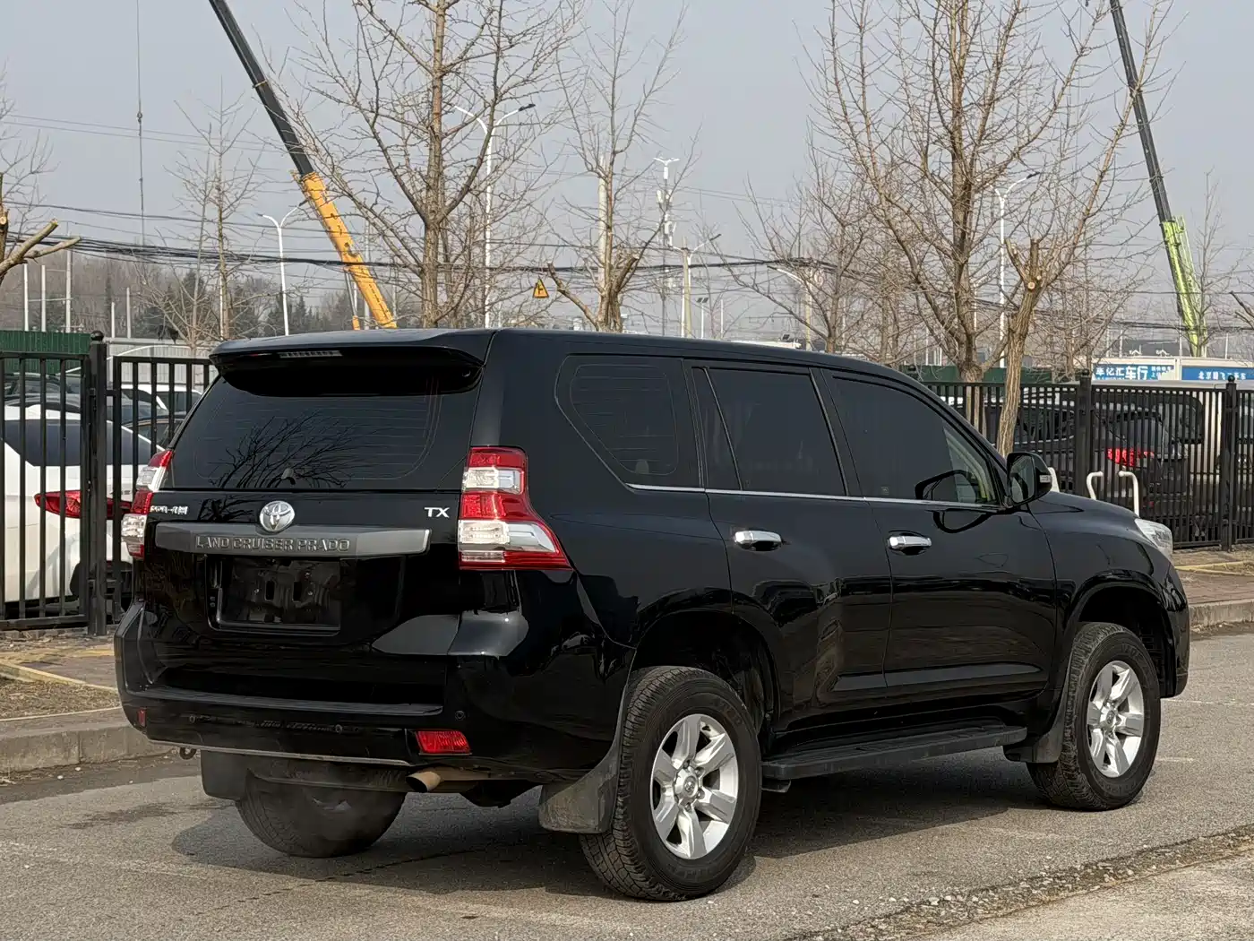 Toyota Prado 2015 2.7L Automatic Standard фото 4