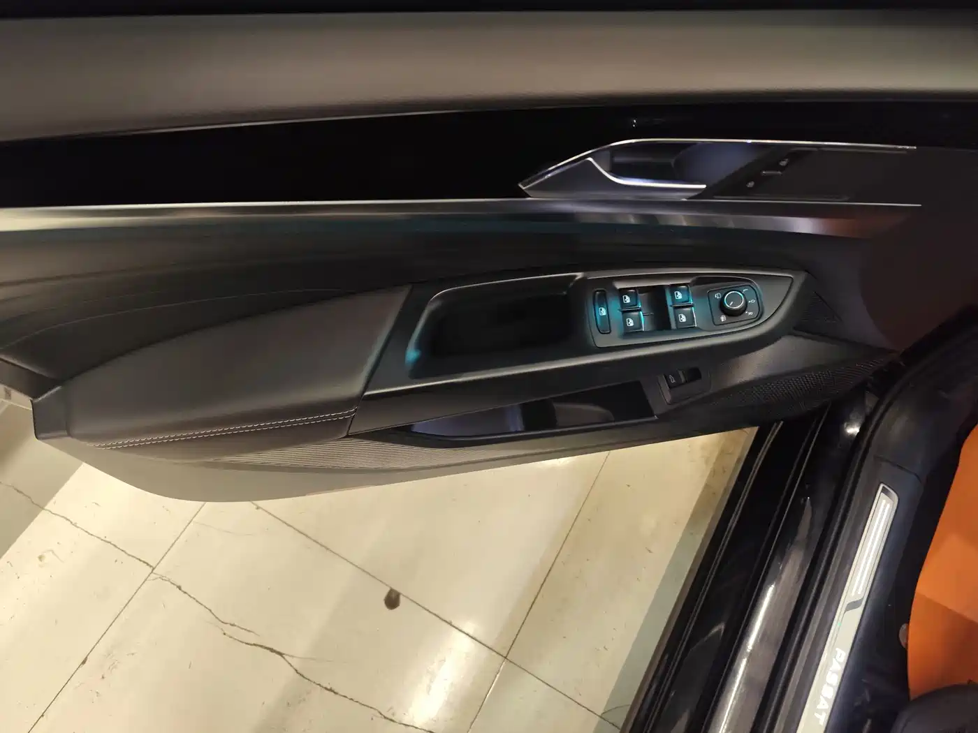 Volkswagen Passat 2023 Facelift 330TSI Luxury Edition фото 6