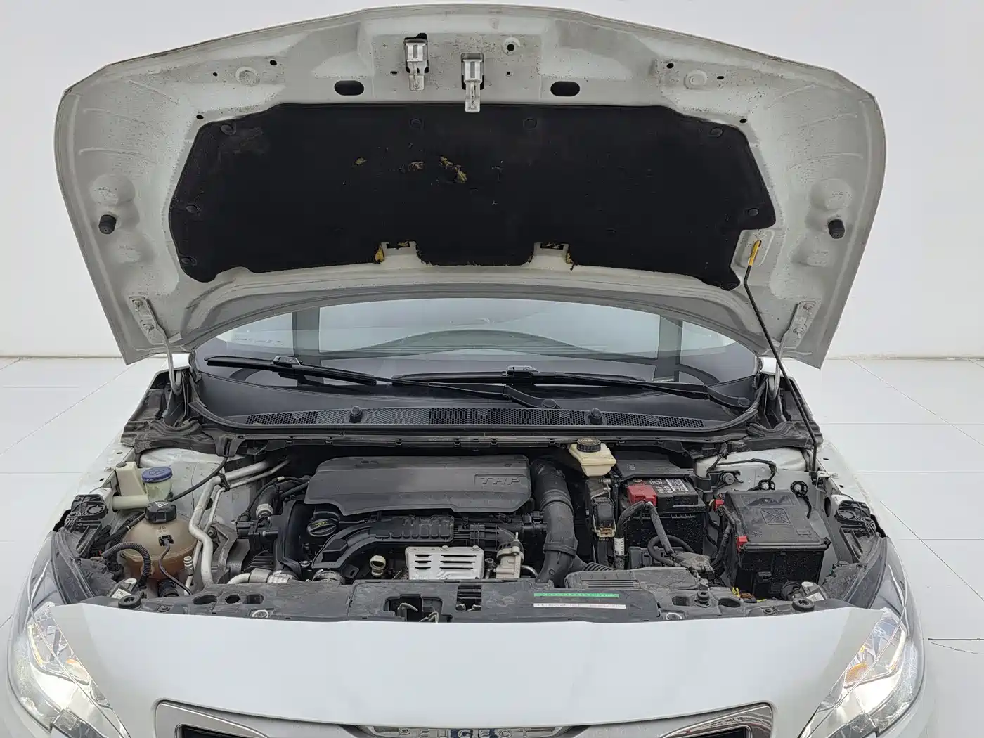 Peugeot 408 2015 Model 1.2T Automatic Luxury Edition фото 19