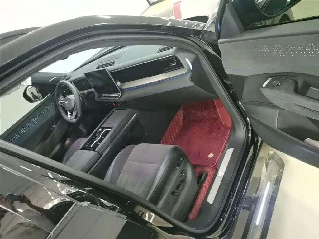 Volkswagen Teramont 2025 Teramont Pro 450TSI 4WD Summit Edition фото 11
