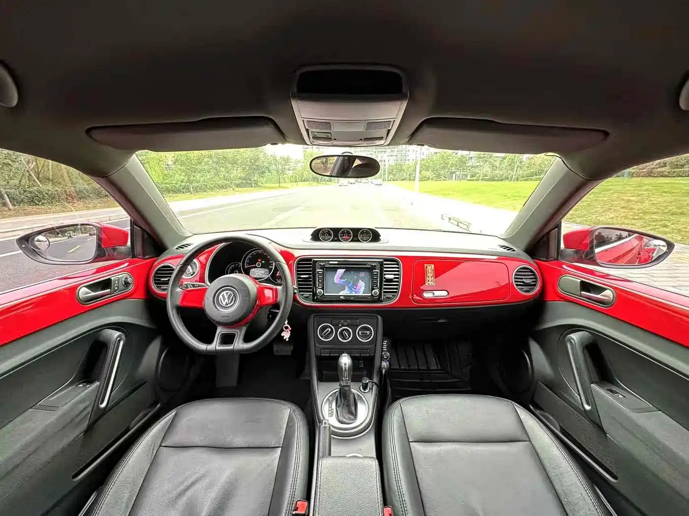 Volkswagen Beetle 2013 1.4TSI Fashion Edition фото 9